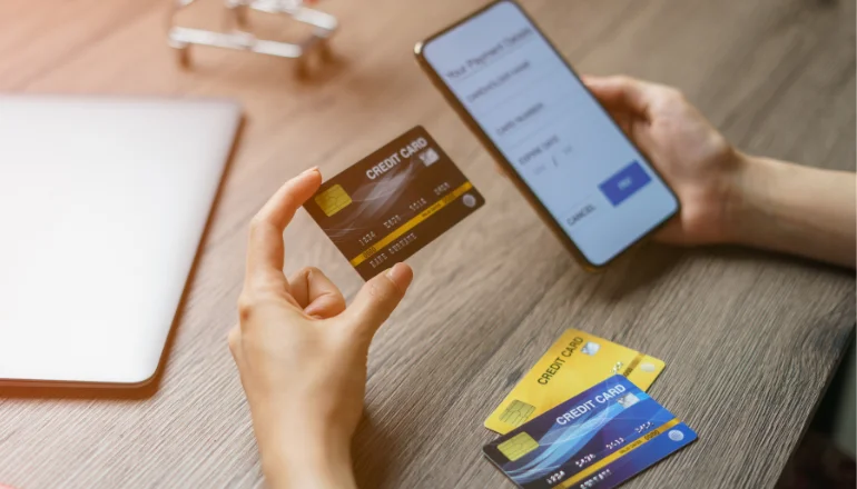 using-smartphone-and-credit-card-for-online-transaction